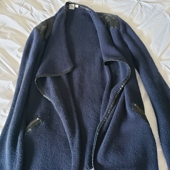 Jacket - Picture 2 of 4